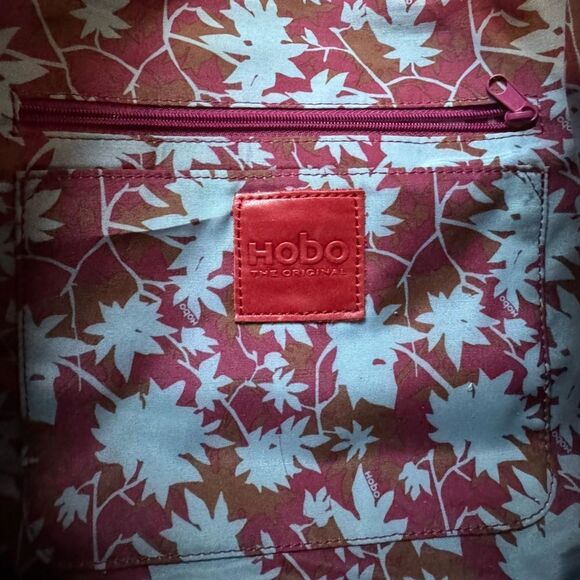 EUC Hobo International Cloud Gray Crossbody Messenger Bag - Picture 7 of 7